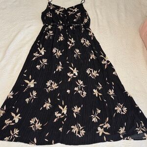 Ava & Viv Black Floral Maxi Dress